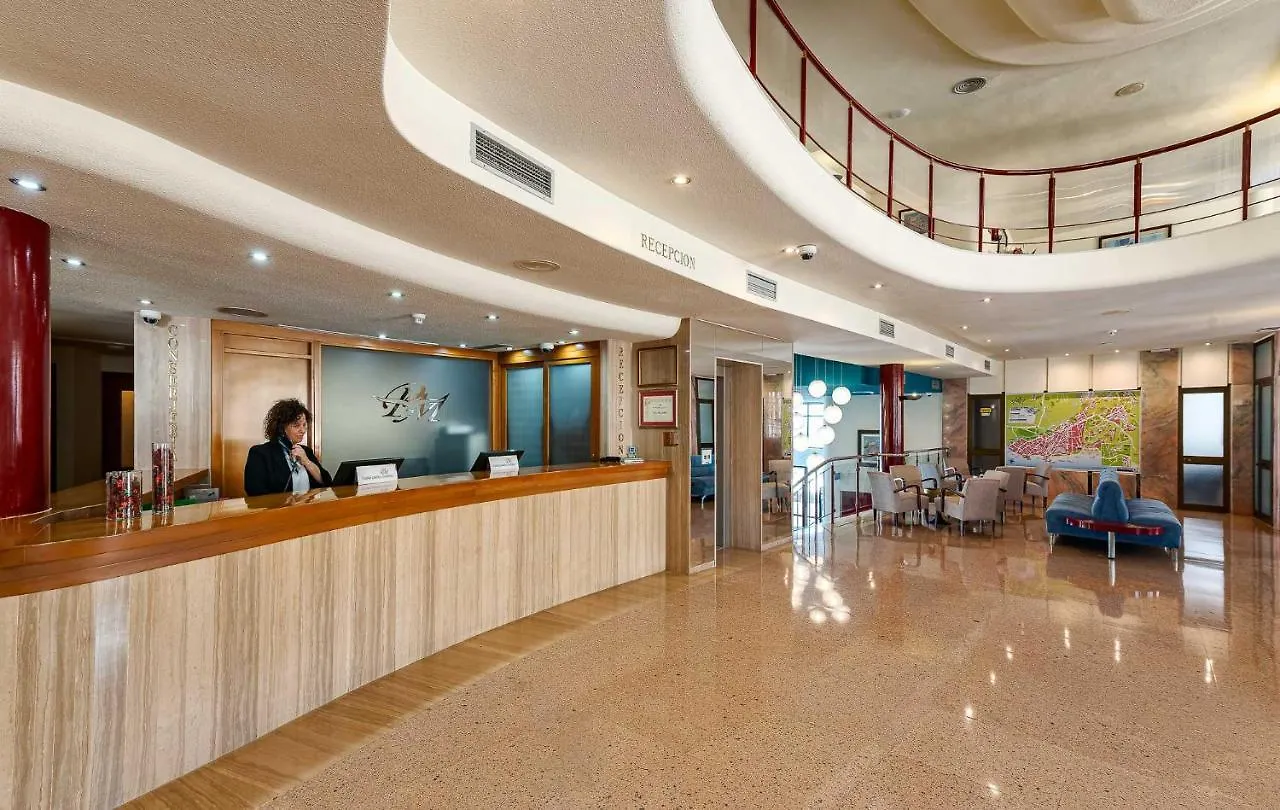 Hotel Perla Marina Nerja 4*,