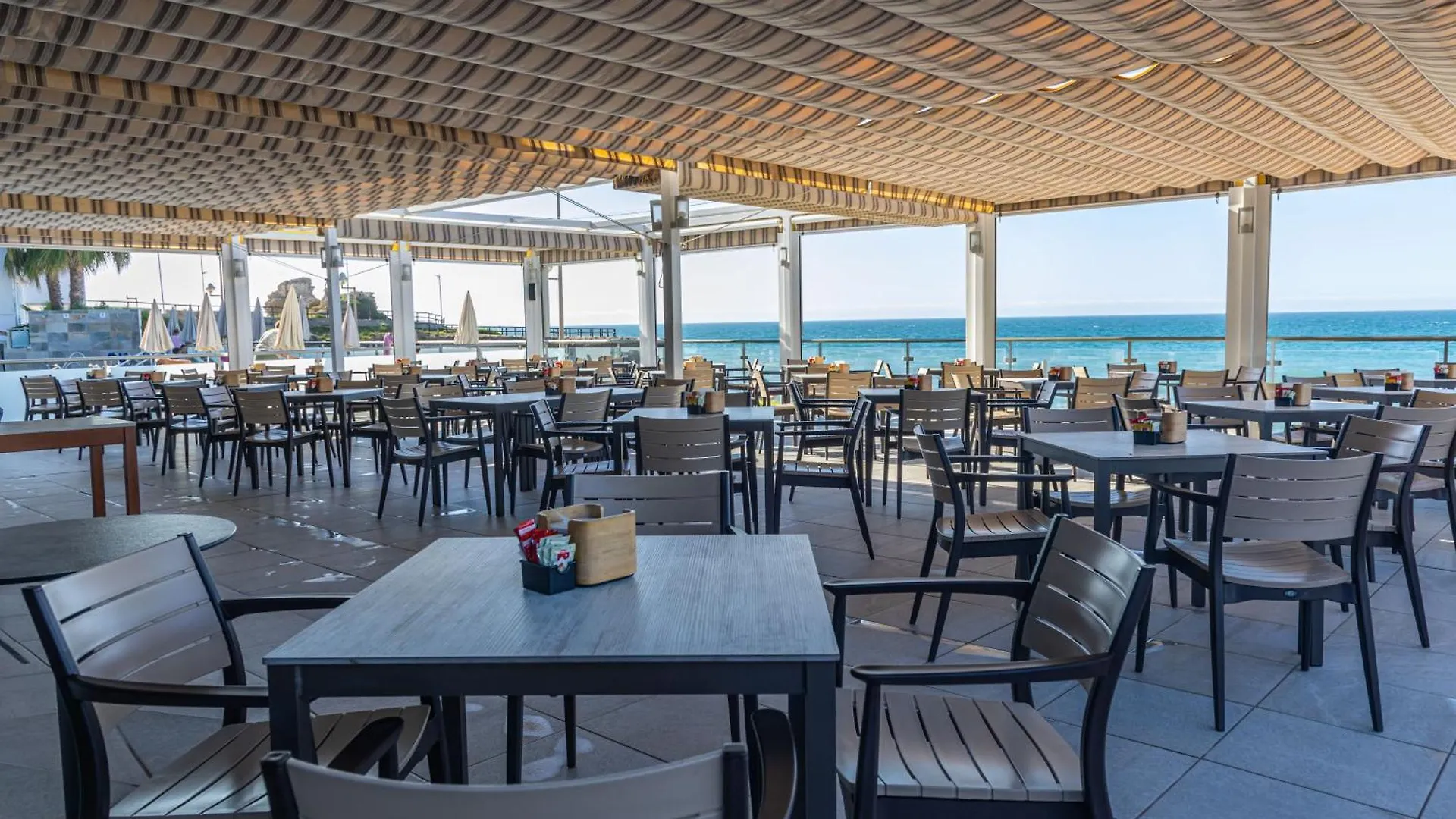 Perla Marina Hotel Nerja 4*,  Espanha