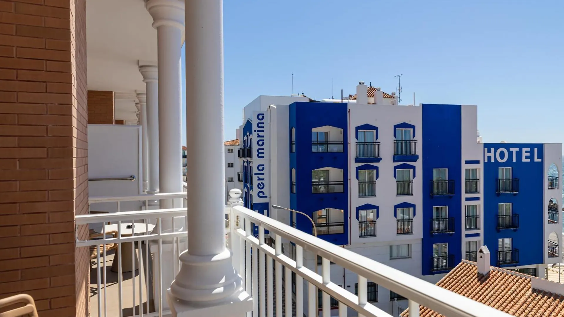 Perla Marina Hotel Nerja 4*,